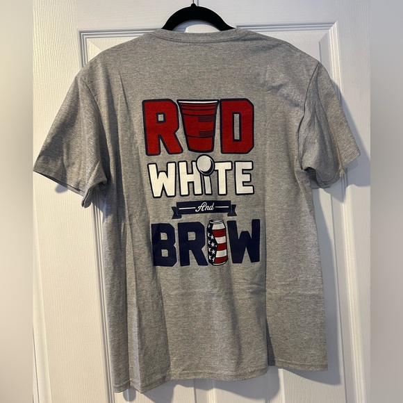 Hanes Other - Red White and Brew T-Shirt Size Medium